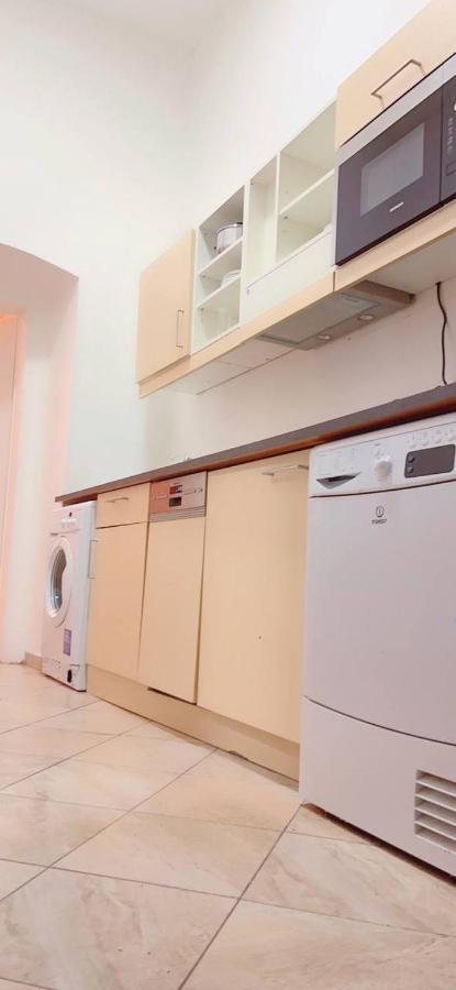 Premier Studio 2P Lg Apartment Vienna Luaran gambar